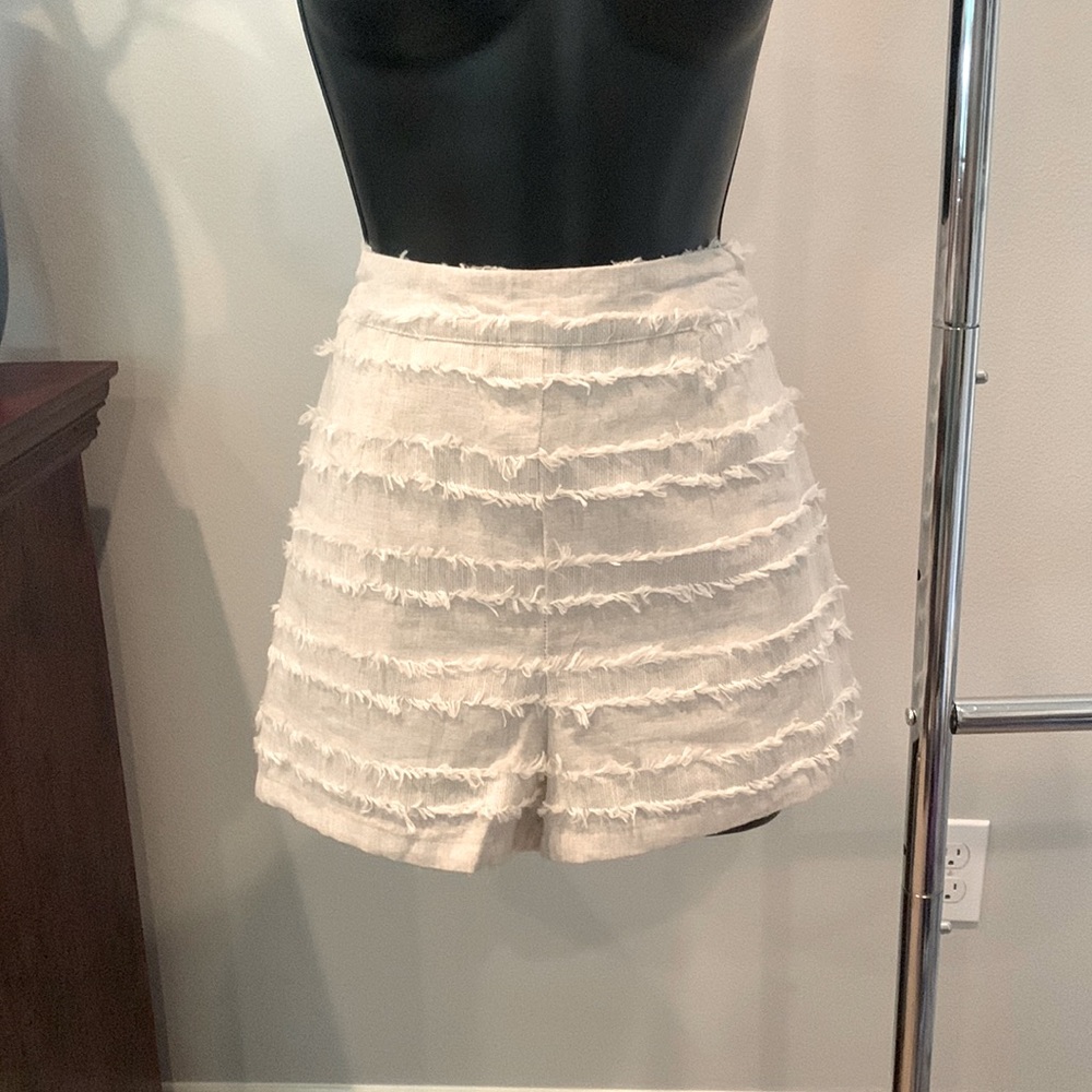 Sugar lips textured shorts